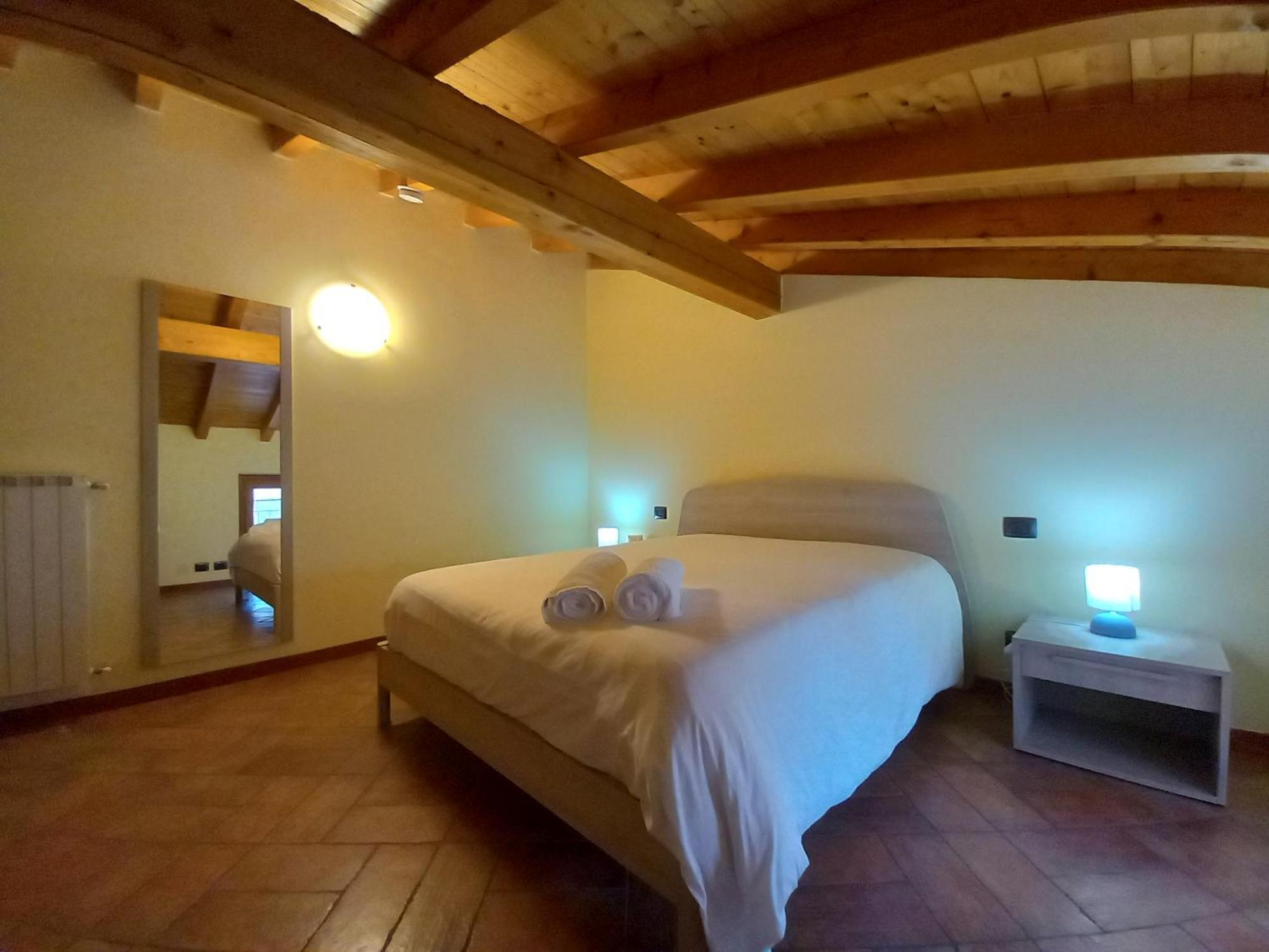 Casa Vacanze Tania Somendenna Exteriör bild