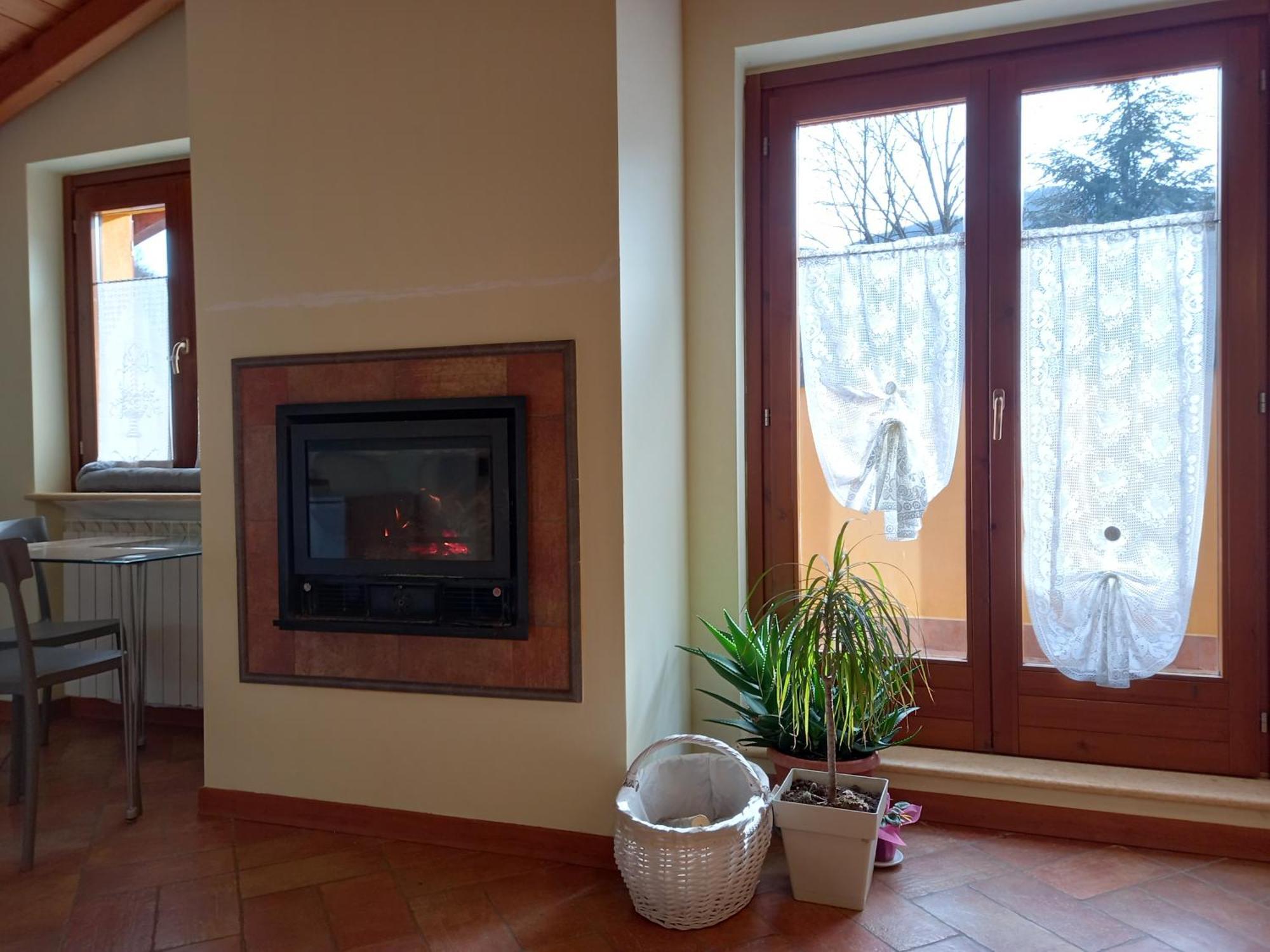 Casa Vacanze Tania Somendenna Exteriör bild