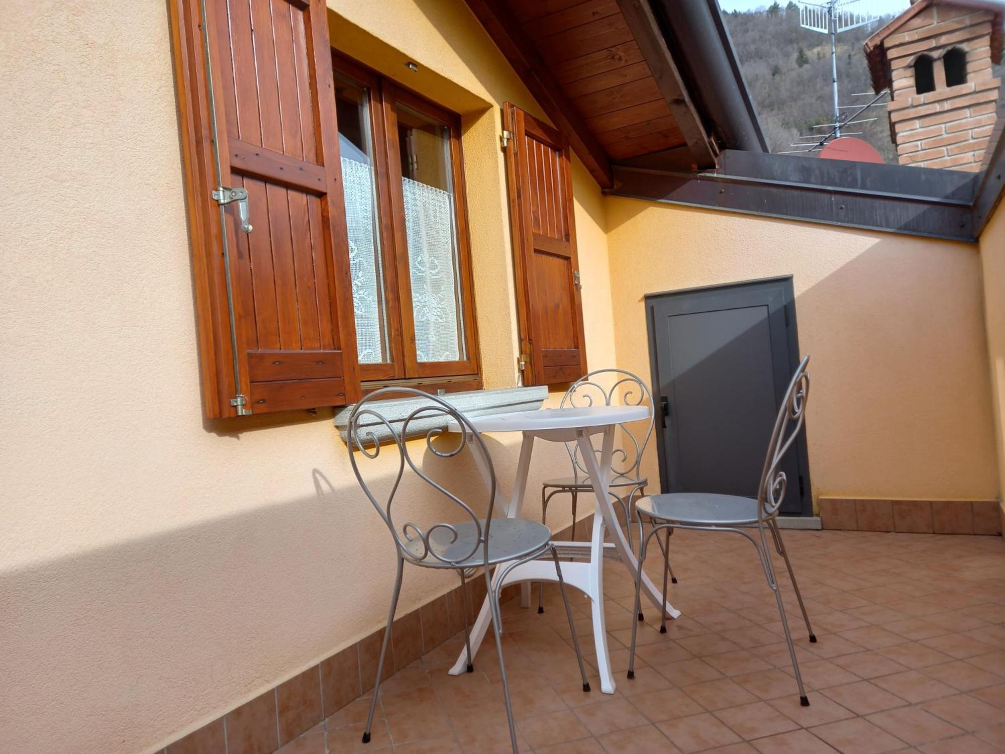 Casa Vacanze Tania Somendenna Exteriör bild